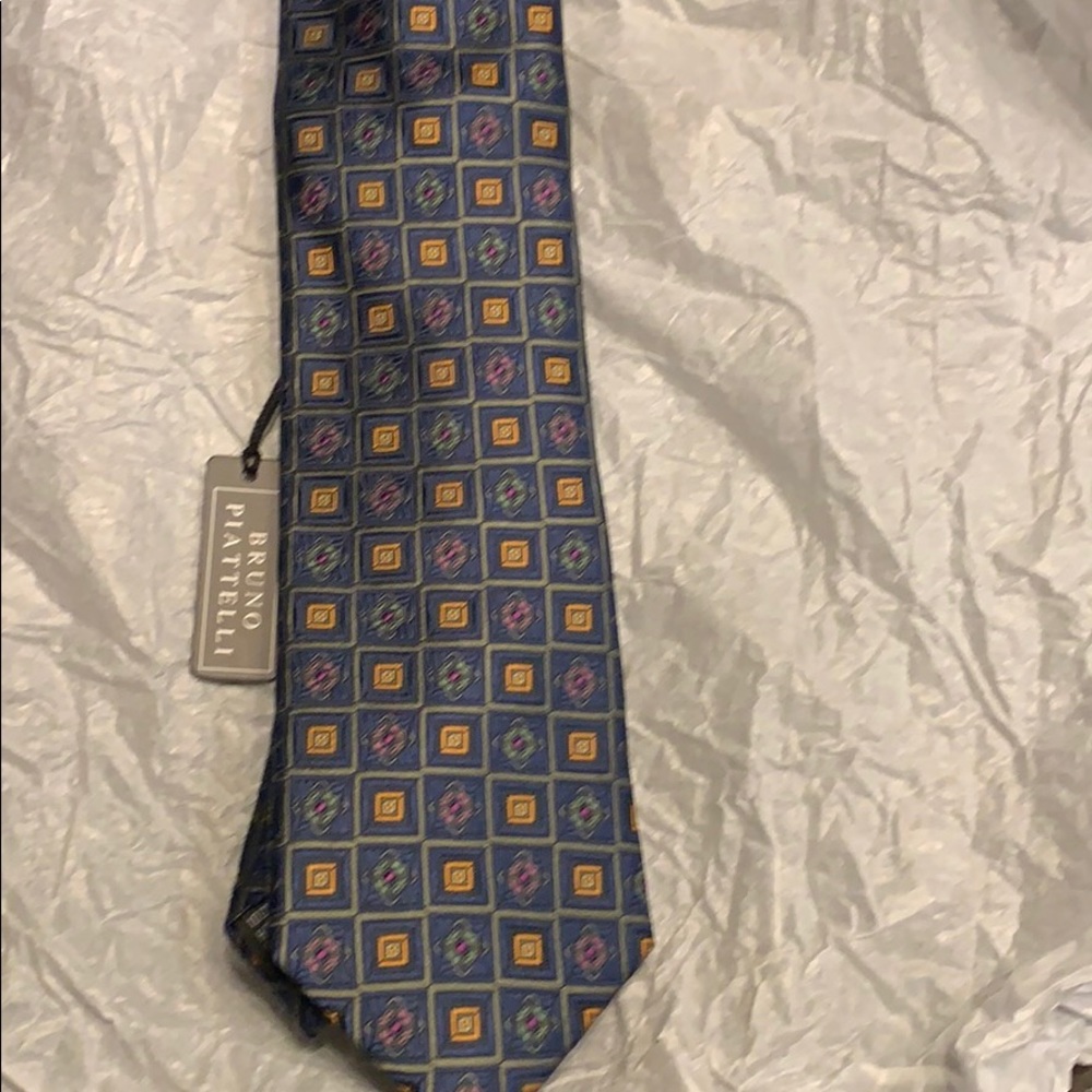 Tie